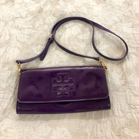 Tory Burch Handbags - TORY BURCH Purple Patent leather purse